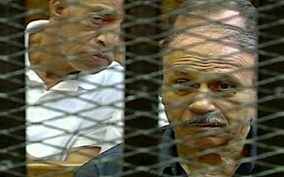 Un tribunal egipcio decretó que acepta la apelación presentada por Hosni Mubarak y Habib al Adly, ex ministro del Interior que amasó unos mil 200 millones de dólares y ordenó que se repita el juicio, informó el magistrado Ahmed Alí Abdel Rahman.
